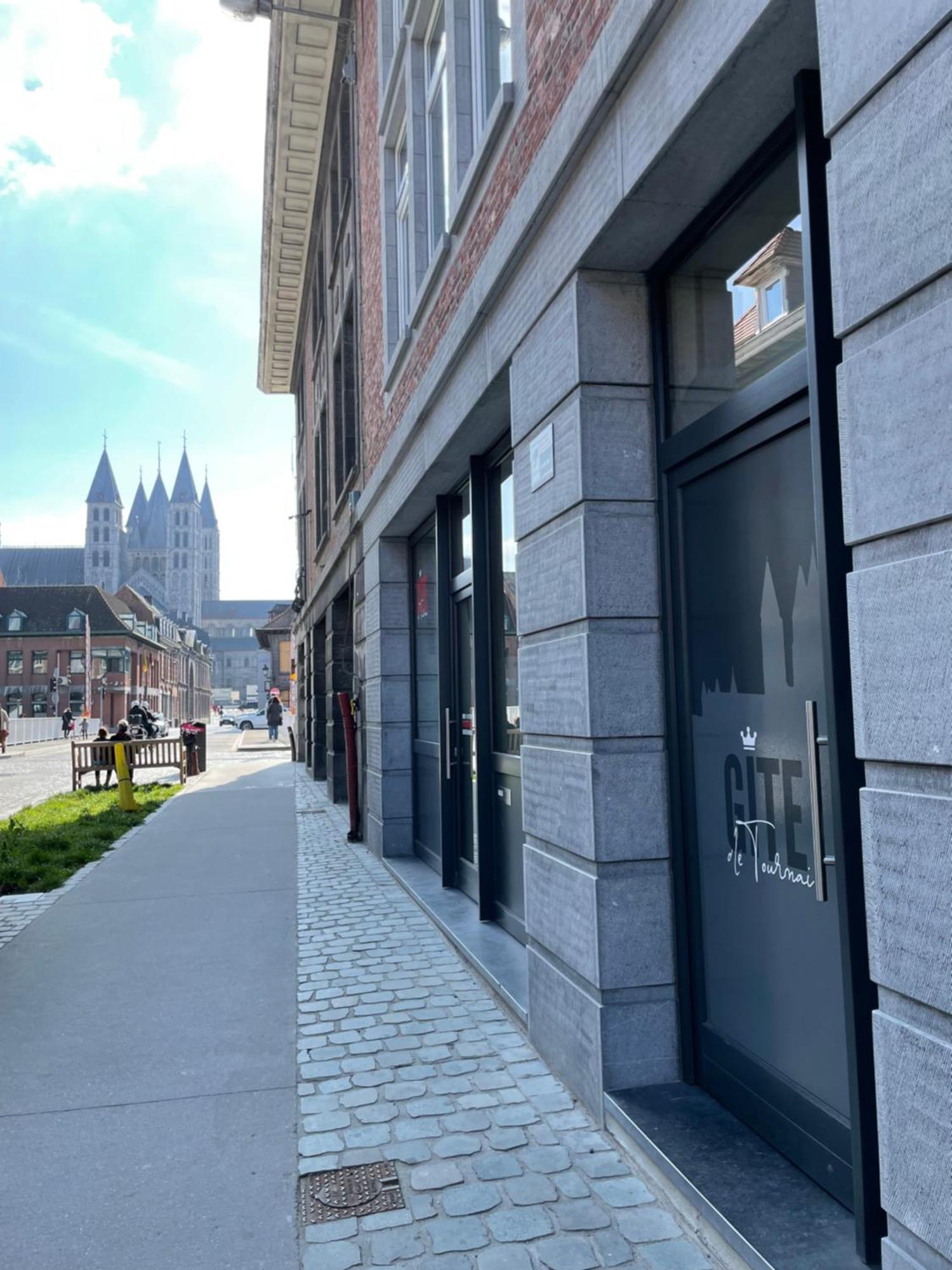 Gite De Tournai - Les Beaux-Arts Zewnętrze zdjęcie
